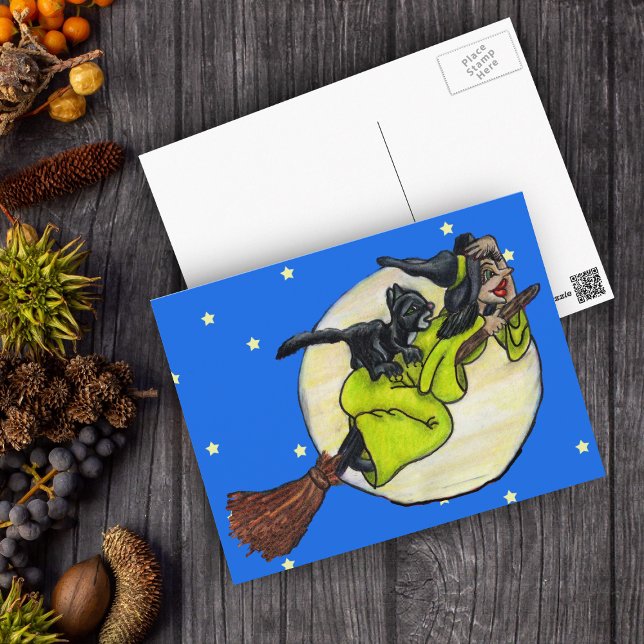 Flying Hexe Cat Moon Stars Postkarte (Fun witch black cat flying on broom past moon stars on Halloween postcard.)