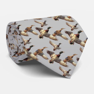 Flying Mallard Encks on Light Gray Krawatte