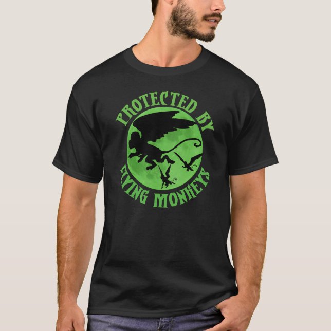 Flying Monkey Witch Gift Protected by Flying Monke T-Shirt (Vorderseite)