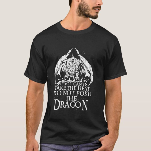 Flying Mythical Creature - Dragon Flame-Spewing Dr T-Shirt (Vorderseite)