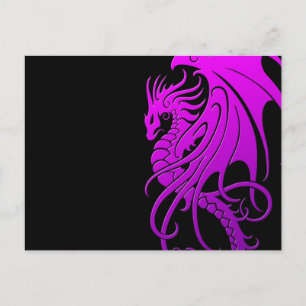 Flying Tribal Dragon - lila auf schwarz Postkarte
