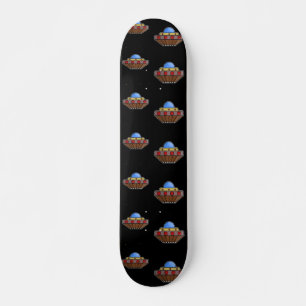 Flying ufo in schwarz skateboard