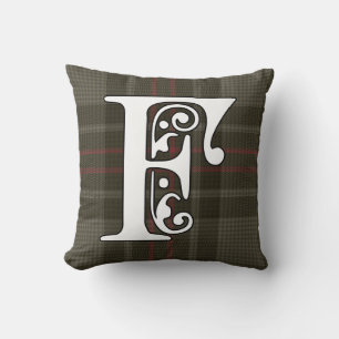 Flynn Clan Tartan Monogram Kissen