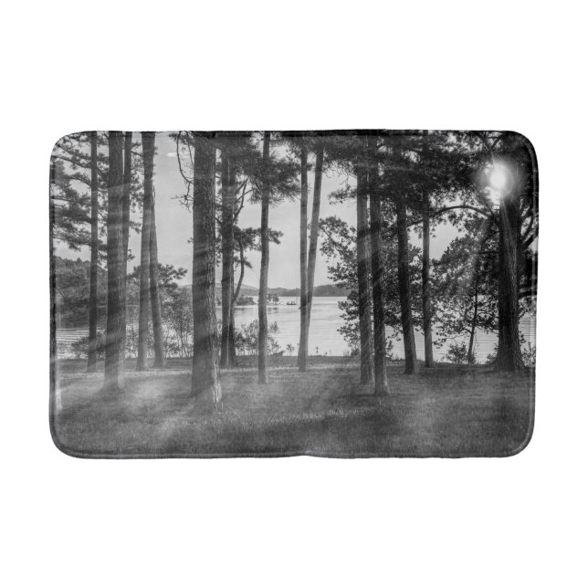 Foggie Bäume am Tisch Badematte (Vorderseite)