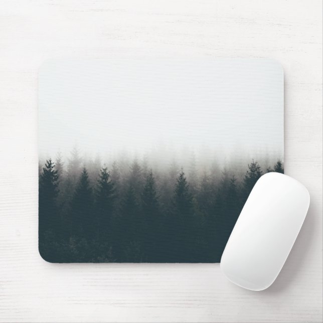 Foggy Forest Pine Mountain Ästhetische Kunst Mousepad (Mit Mouse)