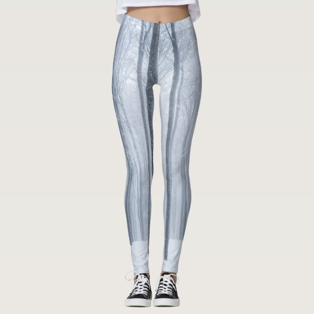 Foggy gefrorener Winterwald Leggings (Vorderseite)