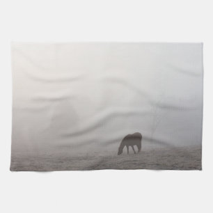 Foggy Grazing Küchentuch