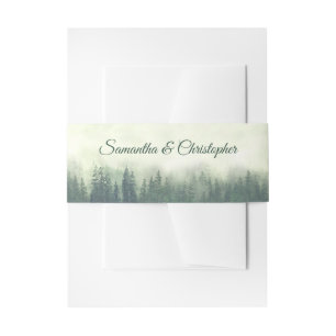Foggy Green Pine Tree Forest Rustikale Hochzeit Einladungsbanderole
