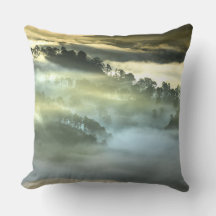 Foggy Landscape Throw Kissen
