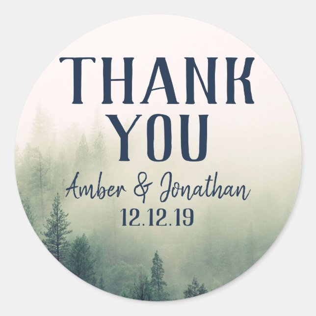 Foggy Mountain Gefälligkeitsaufkleber Runder Aufkleber (Vorderseite)