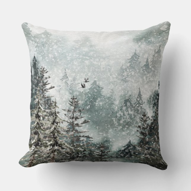 Foggy Mountain Snowy Woodland Forest Ravens Akzent Kissen (Vorderseite)