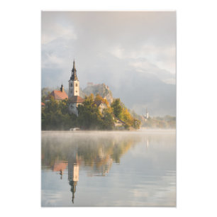 Foggy sunrise Lake Bled vertikaler Druck