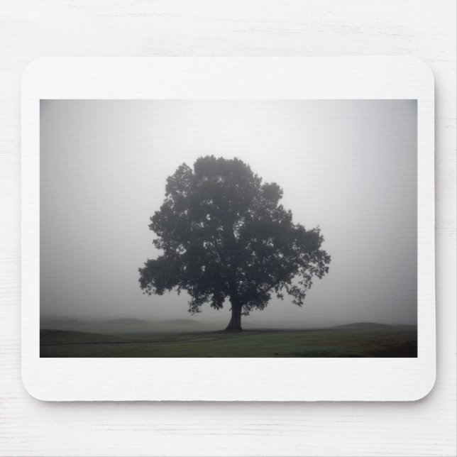 Foggy Tree Mousepad (Vorne)