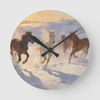 Fohlen beim Spielen Runde Wanduhr