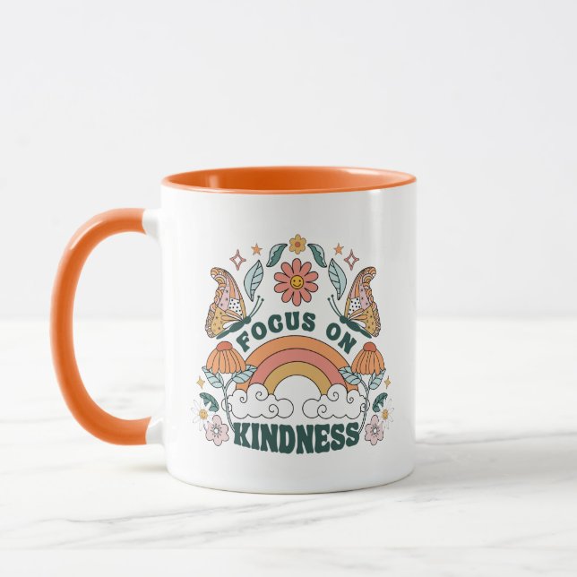 Fokus auf Kindness Groovy Graphic Tasse (Links)