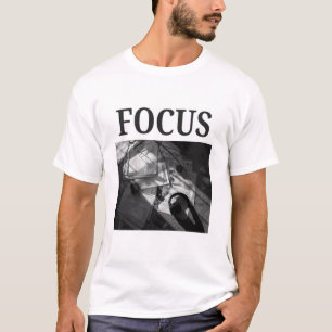 FOKUS - Dunkle Akademische Minimalistische Fotogra T-Shirt