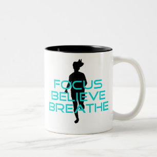 Fokus glaubt Atmen Aqua Zweifarbige Tasse