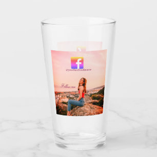 Folgen Sie uns Facebook Benutzername Social Media Glas