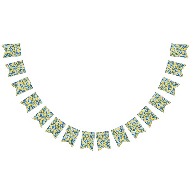 Folklore-Muster mit ukrainischen Flaggenfarben Wimpelkette (Alle)