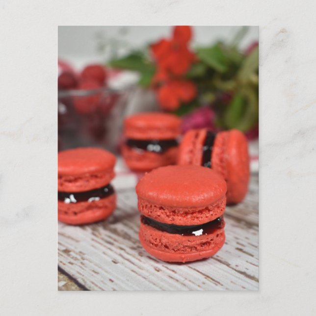 Food Fotografy Red Cherry Jam gefüllt Macarons Postkarte (Vorderseite)