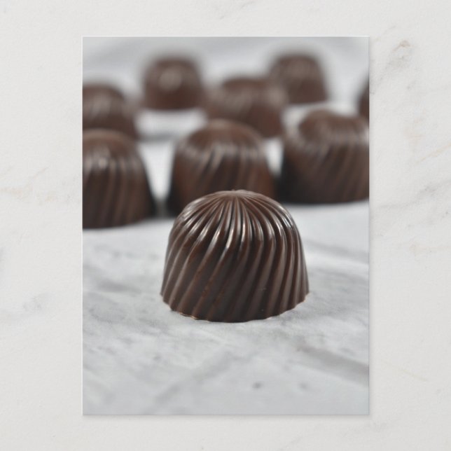 Food Fotografy Shiny Chocolate Bon Bon Candy Postkarte (Vorderseite)
