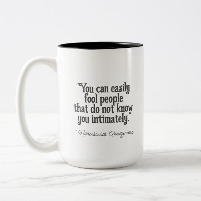 Fool People Narcissistans Typografie Tasse (Links)