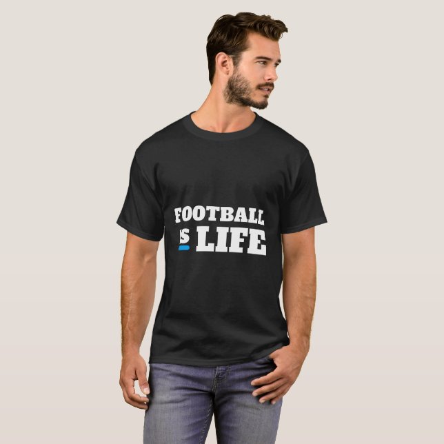 Football is life T-Shirt (Vorne ganz)
