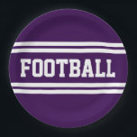FOOTBALL Sporty Fett Lila Streifen Pappteller<br><div class="desc">Dieses sportliche Design zeichnet sich durch fett athletische FOOTBALL-Texte in breiten,  zweischneidigen,  weißen Rennstreifen vor lila Hintergrund aus.</div>