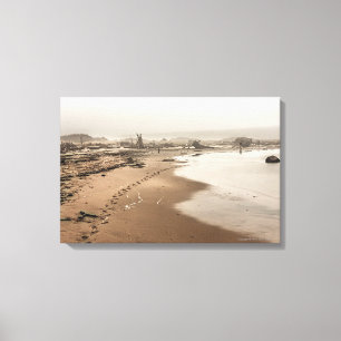 Footprints auf einer Foggy Beach Canvas Print Leinwanddruck