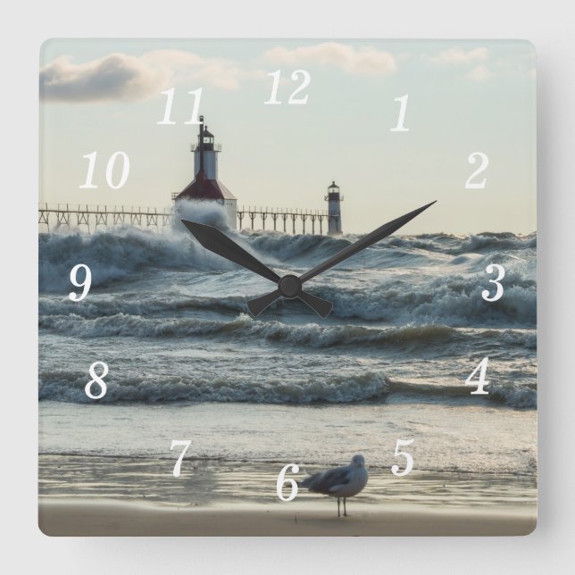 Force Behind Beauty Wall Clock Quadratische Wanduhr (Vorderseite)