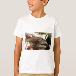Forellen in Händen T-Shirt