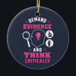 Forensic Science Investigation Science Geek Keramik Ornament<br><div class="desc">Niedliche und lustige forensische Wissenschaftsschmuck für Ihren Baum oder als Geschenk für Ihren Lieblingswissenschaftler, Forscher oder Absolvent. Das Sprichwort dieses dekorativen Schmucks ist... Nun, Karo es raus. Es ist ein Witz darüber, dass es sich bei Geeks oder forensischen Wissenschaftlern um gründliche Custom-Ornamente handelt, die lustiges Denken und anspruchsvolle Beweise vorstellen....</div>