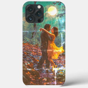Forest Dance Couple iPhone Case mit Monogram 'M'