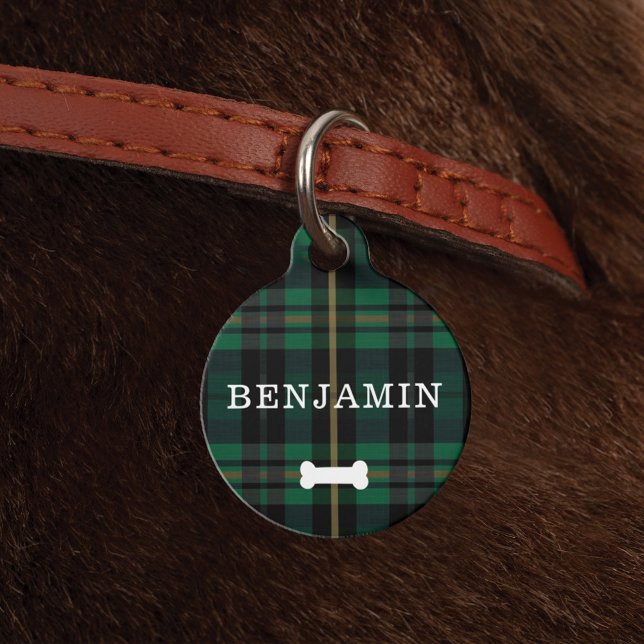 Forest Green Karierte Muster Dog Bone & Monogram Haustiermarke (Von Creator hochgeladen)