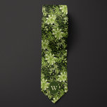 Forest Green und Cream Botanic Krawatte<br><div class="desc">Genießen Sie eine klassische Ästhetik mit unserer Forest Green und Cream Botanical Neck Tie. Die Kombination von Waldgrün und Creme,  zusammen mit dem botanischen Design,  macht es zu einer vielseitigen Wahl für Hochzeiten. Vervollständigen Sie Ihr Ensemble mit unseren passenden Socken für ein abgestimmtes Aussehen.</div>