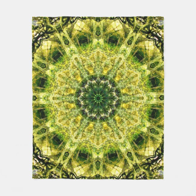 Forest Temple Custom Fleece Blanket, Mittel (Vorderseite)
