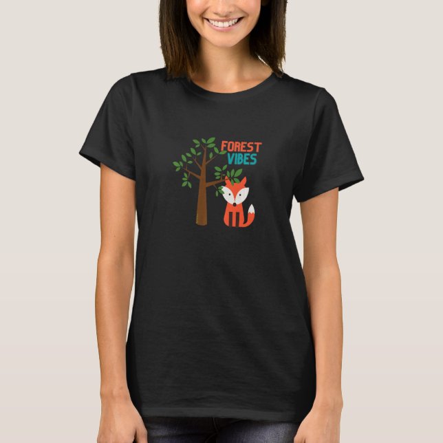 Forest Vibes Cute Fox and Tree Design for Nature L T-Shirt (Vorderseite)