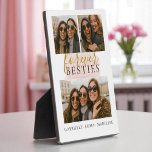 Forever Besties wahren Freunde 3 FotoCollage Fotoplatte<br><div class="desc">Feiern Sie Ihre nahe Freundschaft mit einem maßgeschneiderten Acrylpreis mit Ihren Lieblings-Fotos und dem eleganten "Forever Besties"-Skript. Ein herzlicher Wille,  geteiltes Lachen,  Liebe und unzerbrechliche Bindungen zu ehren.</div>