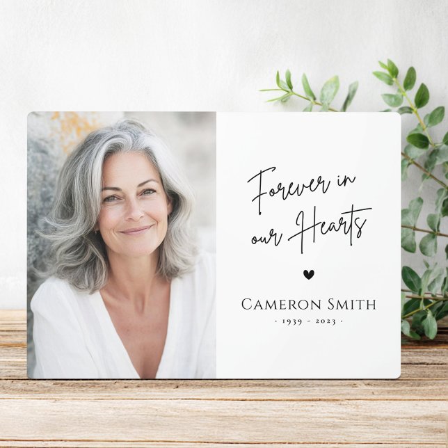 Forever in our hearts memorial photo modern script fotoplatte (Forever in our hearts memorial photo modern script plaque)