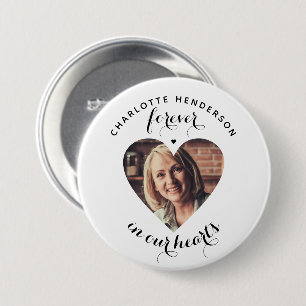 'Forever in Our Hearts' Tribute Button für das Her