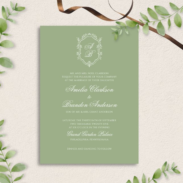 Formal Classic Sage Green Monogram Crest Wedding Einladung (Von Creator hochgeladen)
