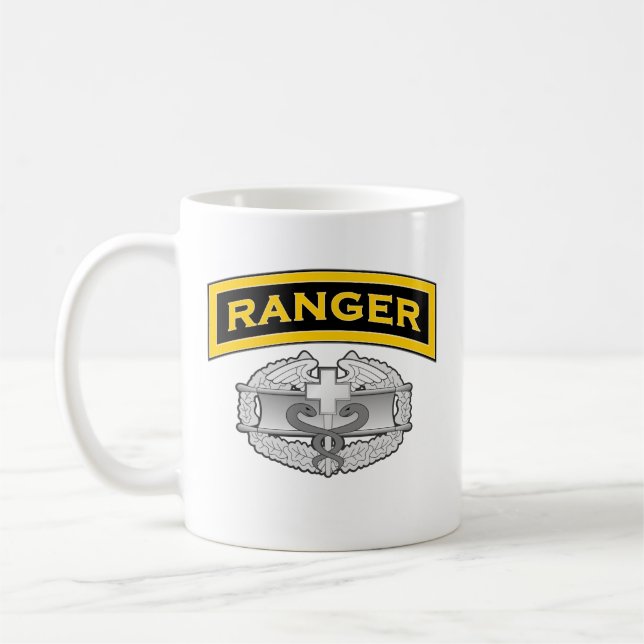 Förstervorsprung - Kampf-Mediziner-Abzeichen Kaffeetasse (Links)