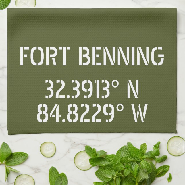 Fort Benning Latitude Longitude Geschirrtuch (Gefaltet)