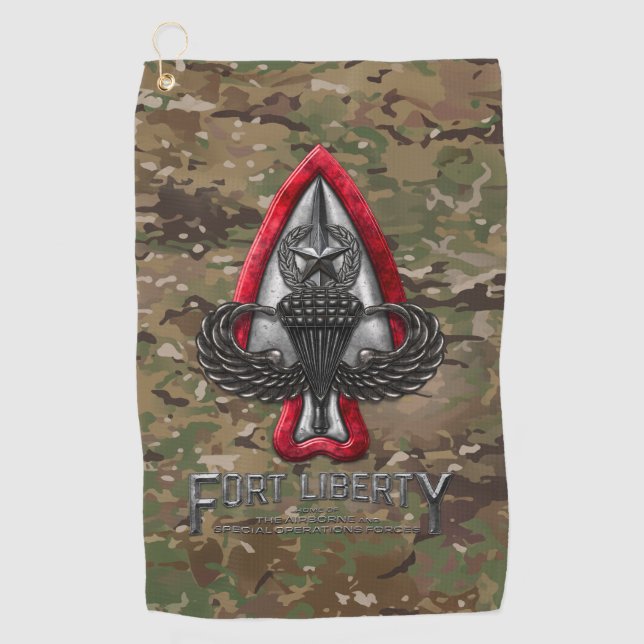 Fort Liberty Camouflage Golfhandtuch (Vorderseite)