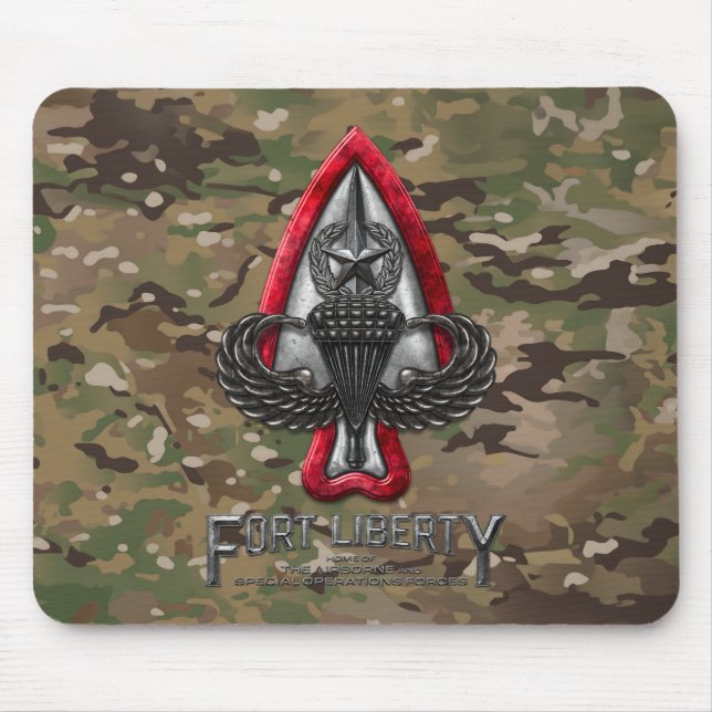 Fort Liberty Camouflage Mousepad (Vorne)