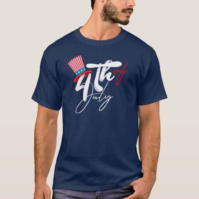 Forth Juli Text und ein patriotisches Hat Design T-Shirt (Vorderseite)