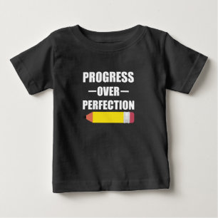 Fortschritt statt Perfektion Zurück zur Schule Leh Baby T-shirt