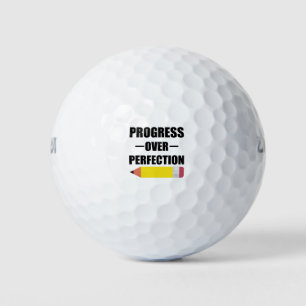 Fortschritt statt Vollkommenheit Zurück zur Schule Golfball