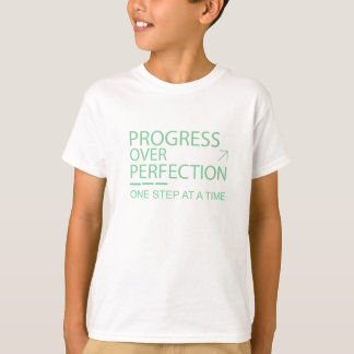 Fortschritt vor Perfektion Motivations-Typografie T-Shirt