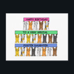 Foster Daughter Happy Birthday Postkarte<br><div class="desc">Cartoon-Katzen halten lange farbige Banner auf,  die "Happy Birthday zu einer ganz besonderen Pflegetochter" sagen.</div>